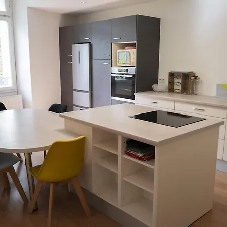 Cholet, En Centre-ville Et Spacieux Apartamento Cholet